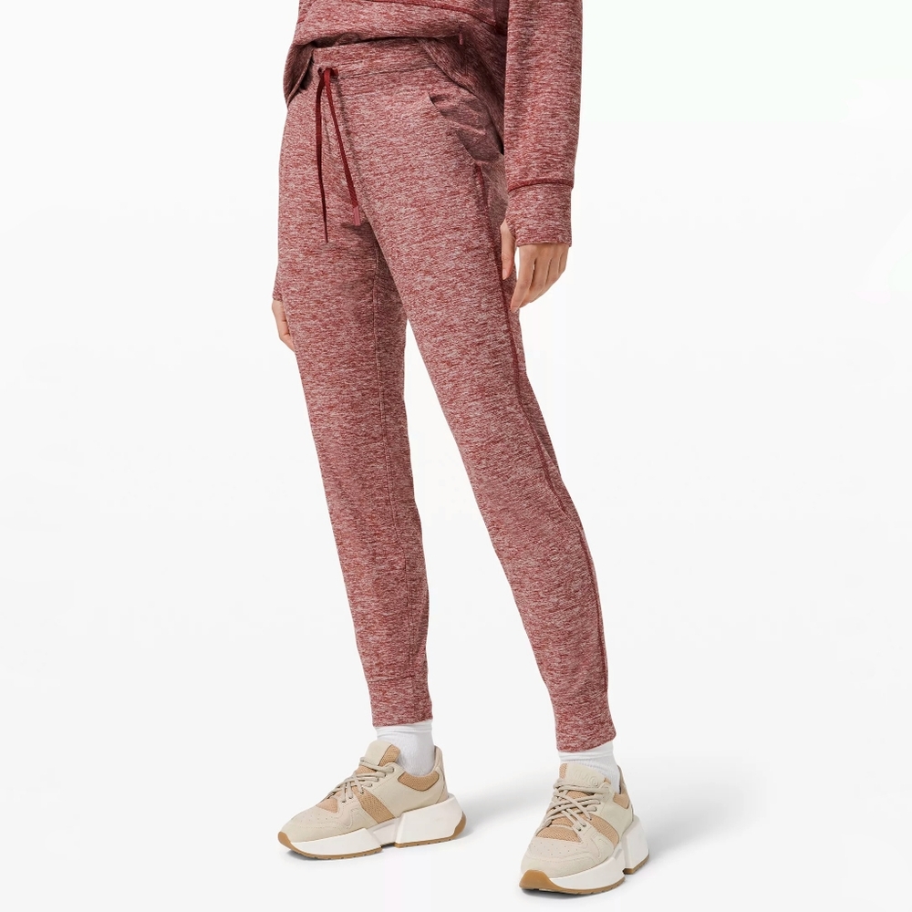 Lululemon Ready To Rulu Fleece Buttery Soft Jogger in Heathered Savannah Red